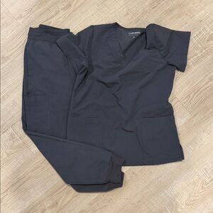 Mandala Women's dark Gray (pewter)Scrub Set